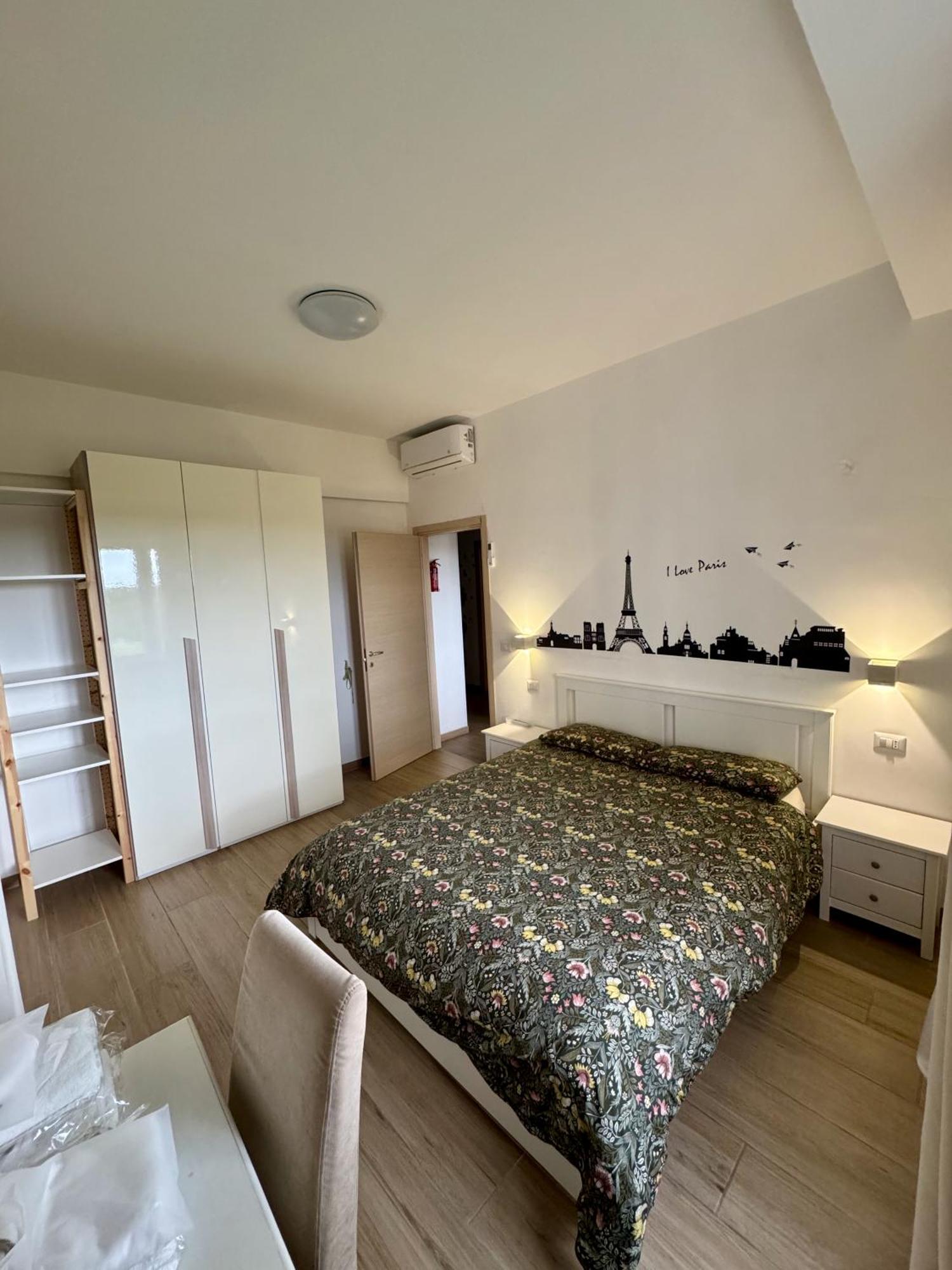 Grazioso Tiburtina - 3 Bedrooms * Rome