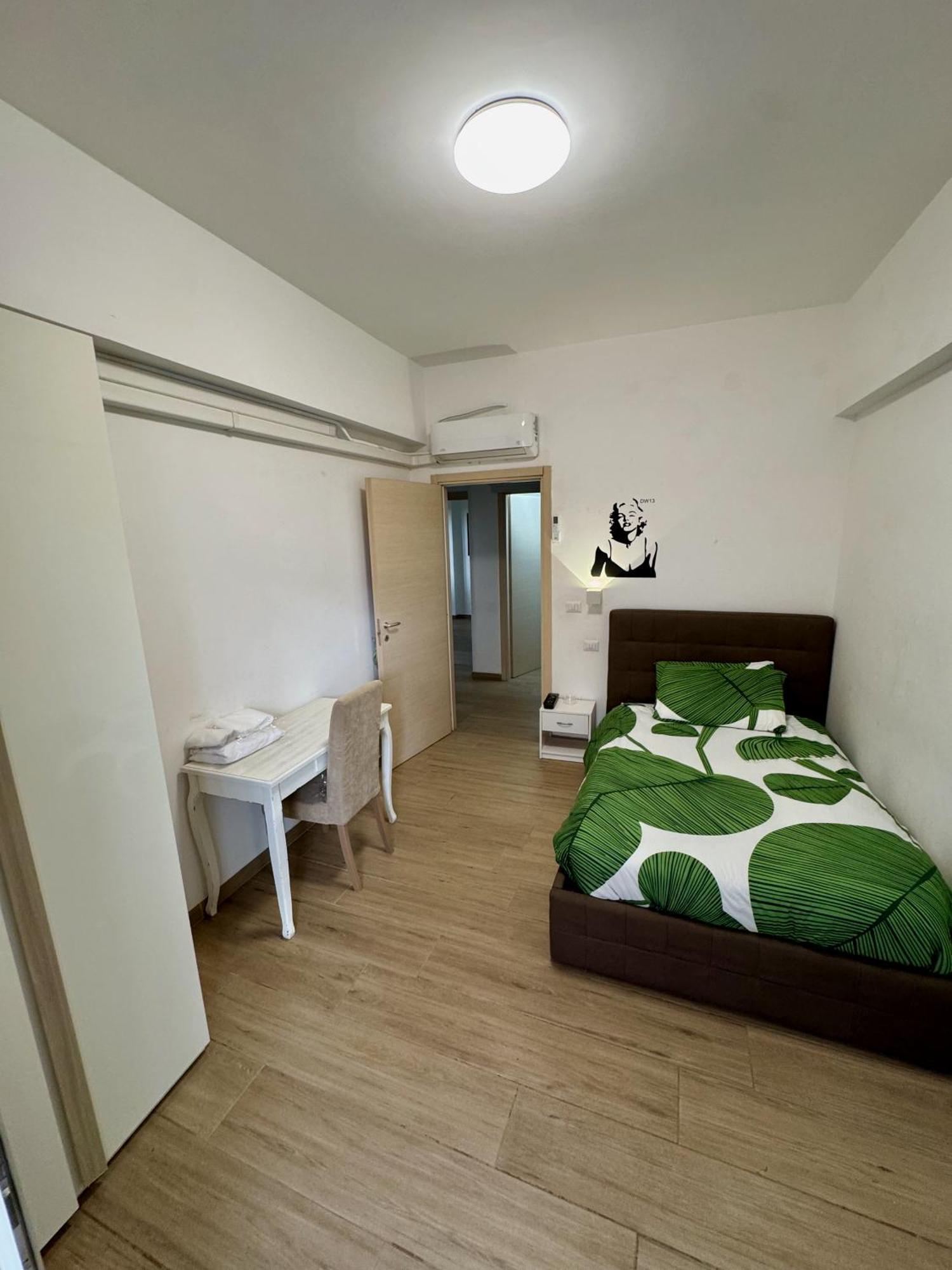 Grazioso Tiburtina - 3 Bedrooms *